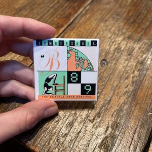 Bumbershoot 1989 vtg Seattle Music Pin Sir-Mix-Alot BB King Al Green Joan Jett